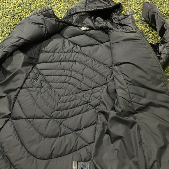 The North Face Aconcagua Parka 550 (women's M) - Picture 8 of 12